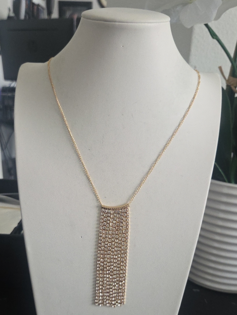 Paparazzi Steller Cresendo Gold Necklace NWT